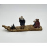 Figurines deux personnages Japonais sur radeau 022B